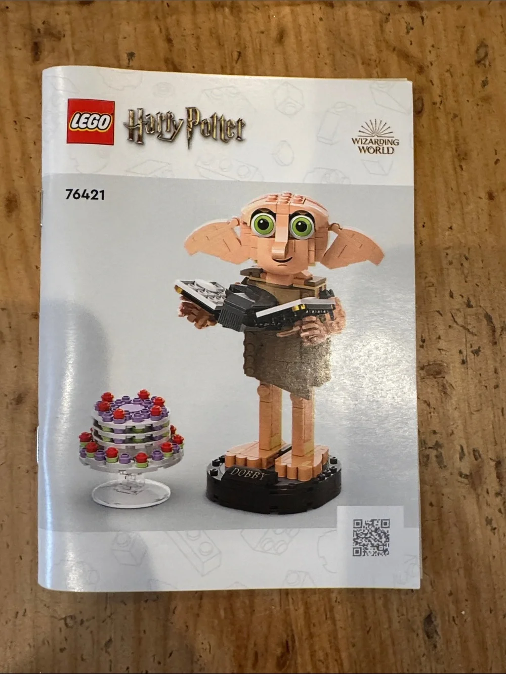 Lego Harry Potter Dobby Figure - Tan, Black, Green - Picture 3 of 4
